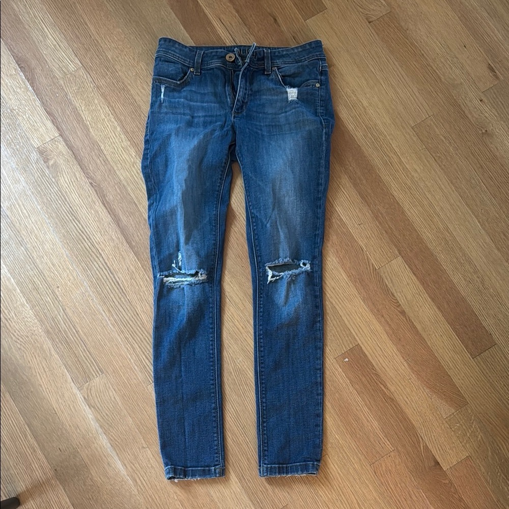 Distressed Skinny Jeans